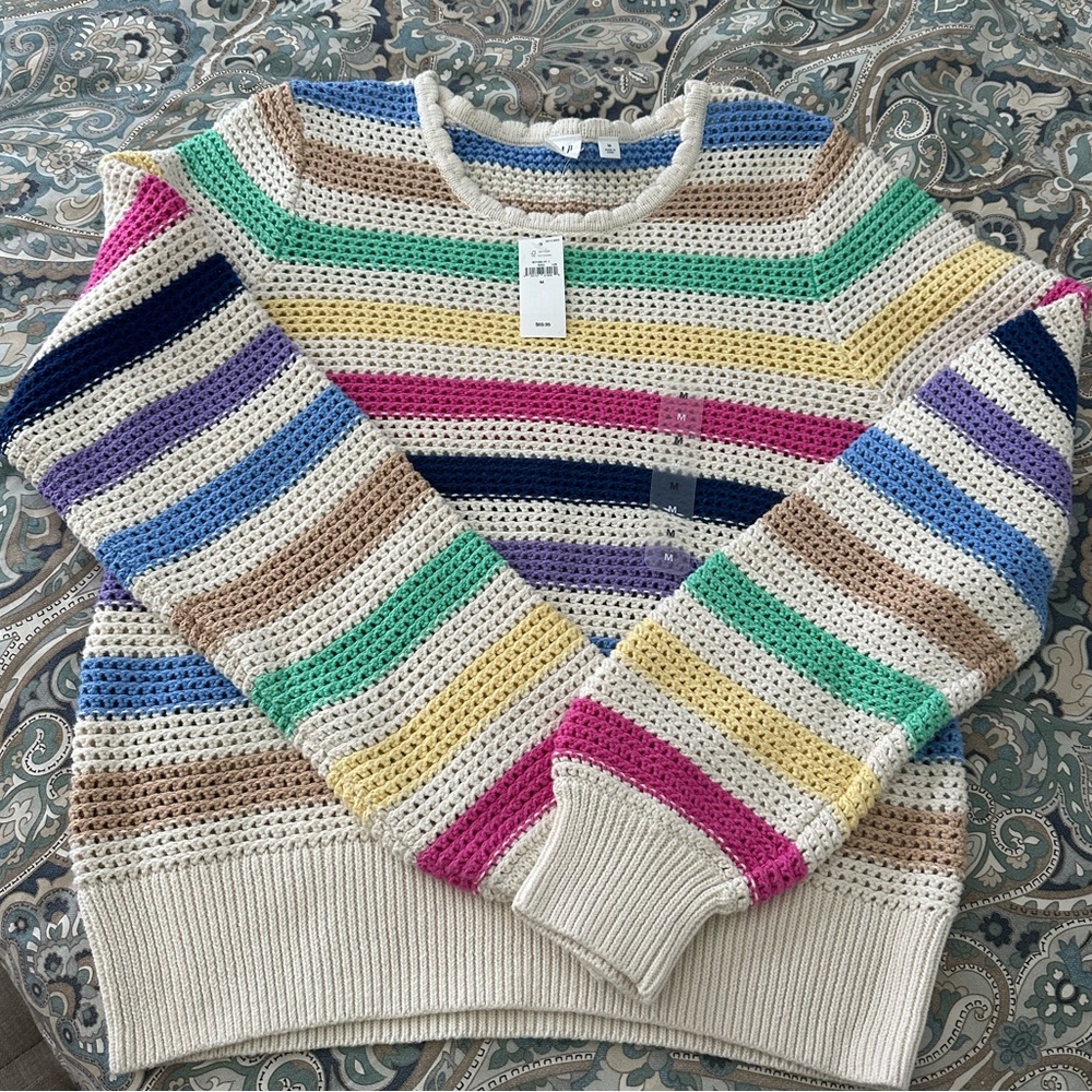 Women”s Gap crochet sweater